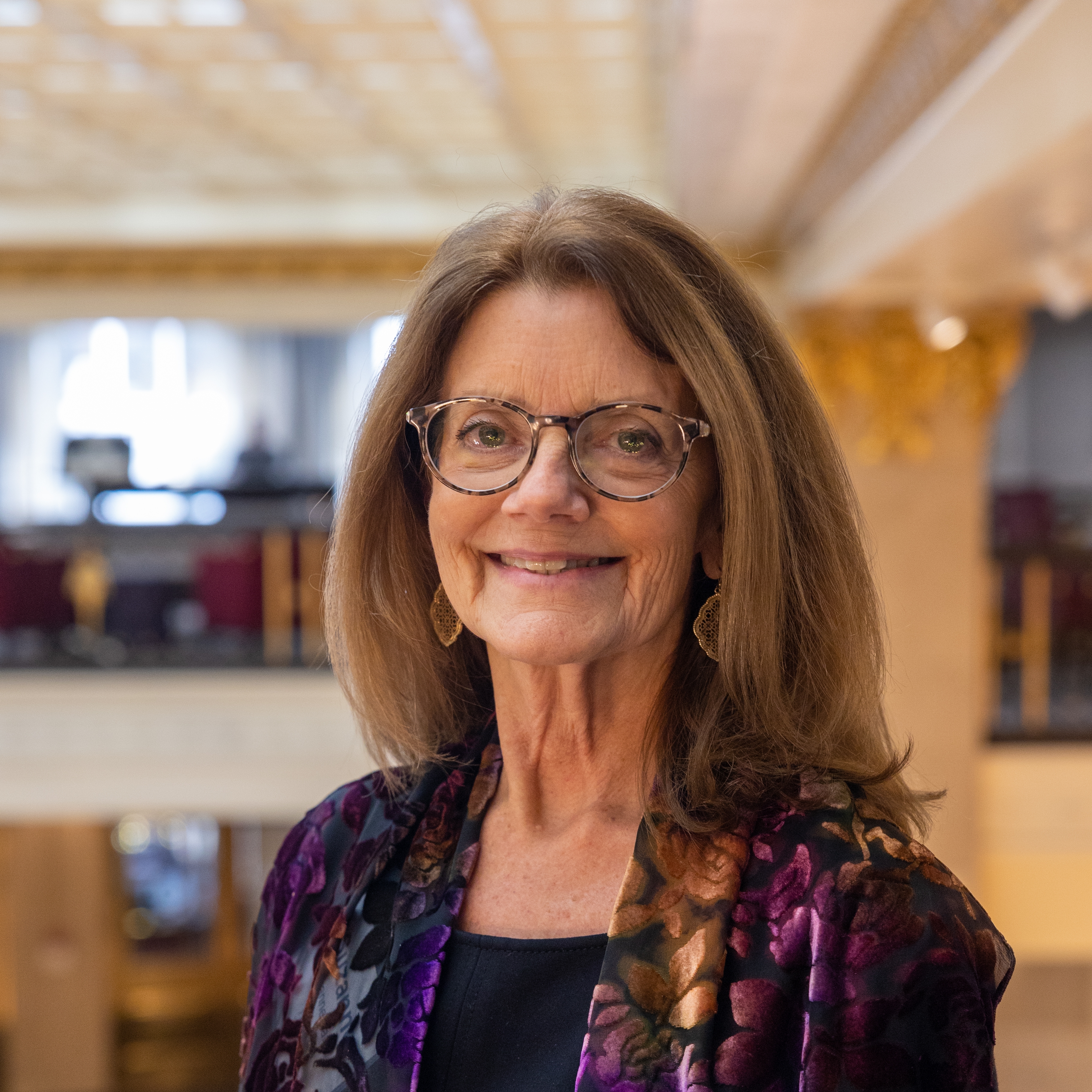 Suzanne Lane